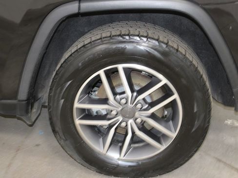 Used 2021 Jeep Grand Cherokee Limited w/ Luxury Group II image 59