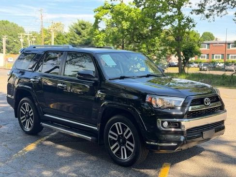 Used 2019 Toyota 4Runner Limited AWD/4WD image 3