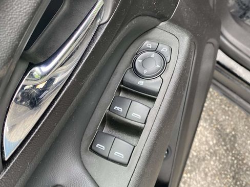 Used 2024 Chevrolet Equinox LT AWD/4WD image 16