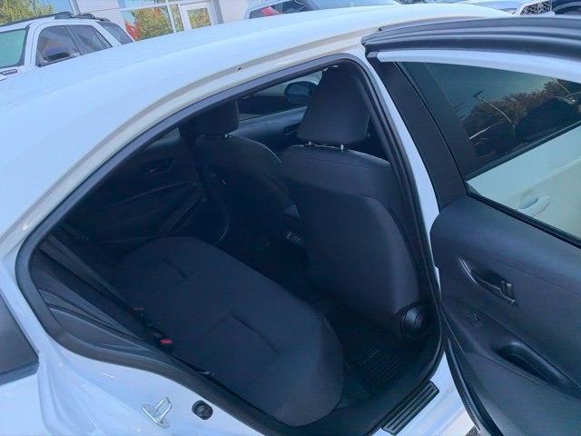 Used 2025 Toyota Corolla LE FWD image 6