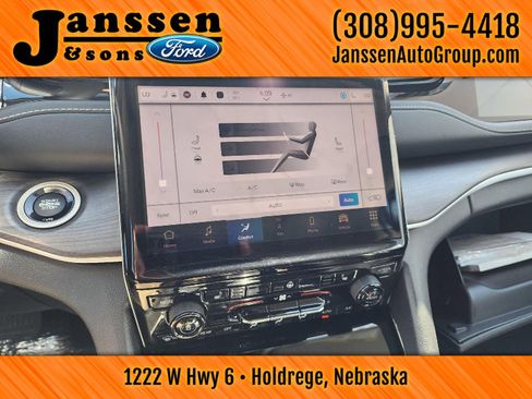 Used 2023 Jeep Grand Cherokee 4WD 4xe image 18