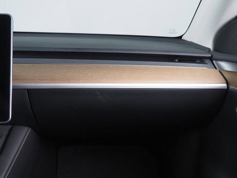 Used 2023 Tesla Model Y Performance image 37