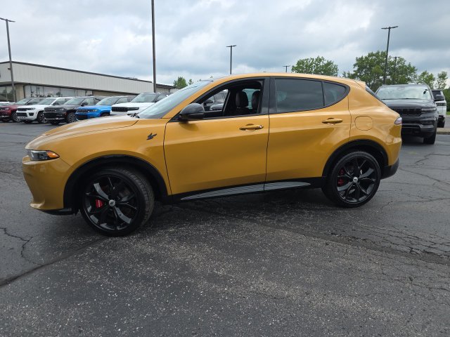 Used 2025 Dodge Hornet R/T AWD/4WD image 3