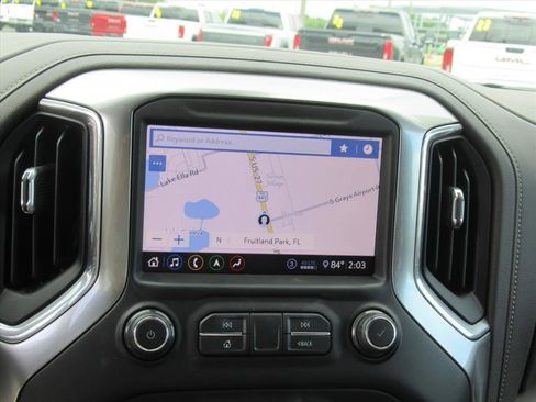 Used 2020 Chevrolet Silverado 1500 LTZ w/ LTZ Premium Package image 21