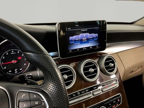 Used 2016 Mercedes-Benz C 300 4MATIC Sedan image 9