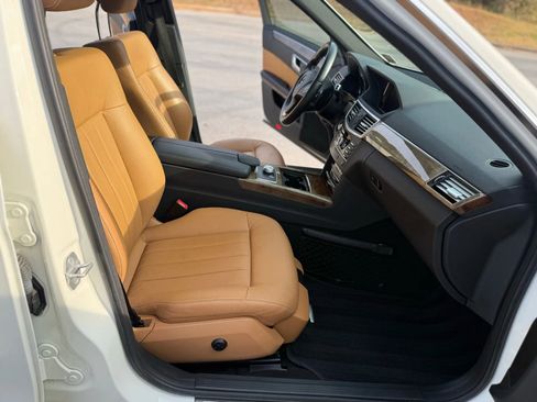 Used 2011 Mercedes-Benz E 350 E 350 Sedan 4D image 14