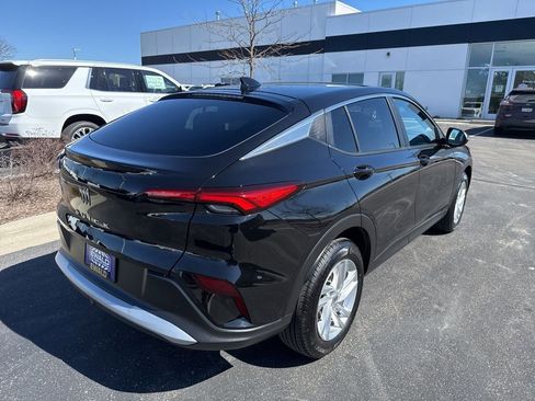 Certified 2025 Buick Envista Preferred image 3