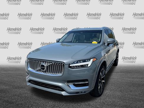 Used 2023 Volvo XC90 B5 Plus w/ Protection Package Premier image 7