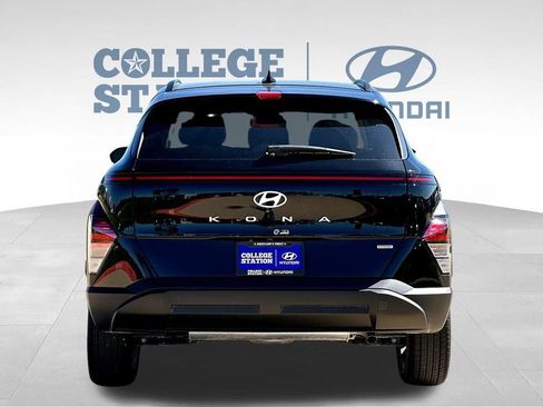 Used 2025 Hyundai Kona SEL AWD/4WD image 9