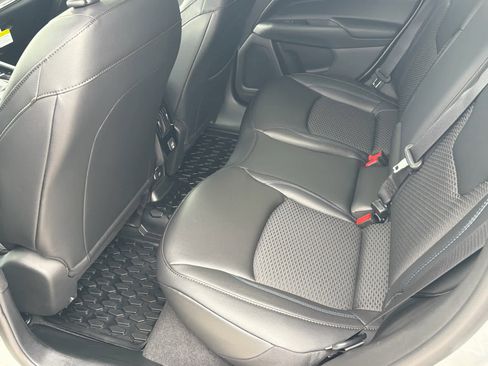 New 2026 Jeep Compass Latitude image 18