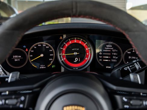 Used 2022 Porsche 911 GT3 image 37