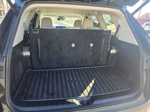 Used 2024 Toyota Grand Highlander Limited image 19