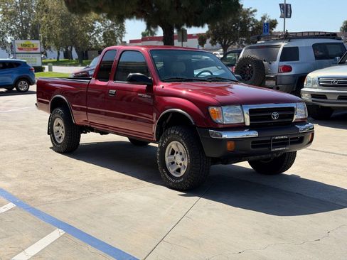 Used 2000 Toyota Tacoma PreRunner w/ Value Pkg RWD image 5