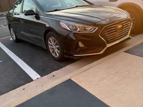 Used 2018 Hyundai Sonata SE FWD image 1
