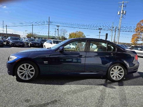 Used 2011 BMW 328i xDrive Sedan image 6