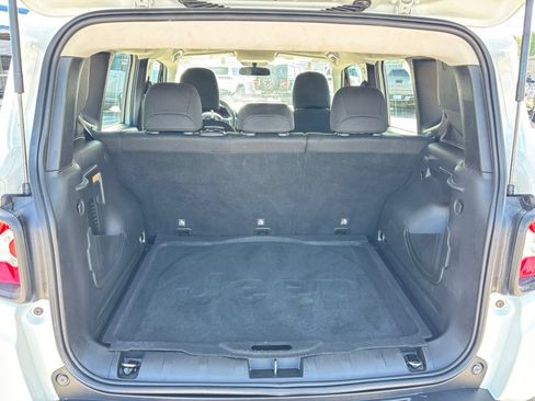 Used 2020 Jeep Renegade Sport AWD/4WD image 16