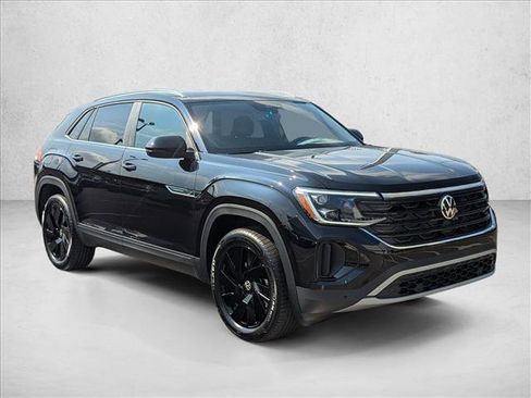 New 2026 Volkswagen Atlas Cross Sport SE image 6