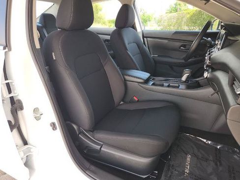 Certified 2025 Nissan Sentra S FWD image 16
