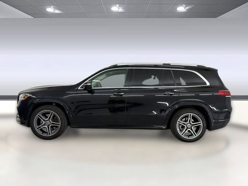 Used 2022 Mercedes-Benz GLS 450 4MATIC image 2