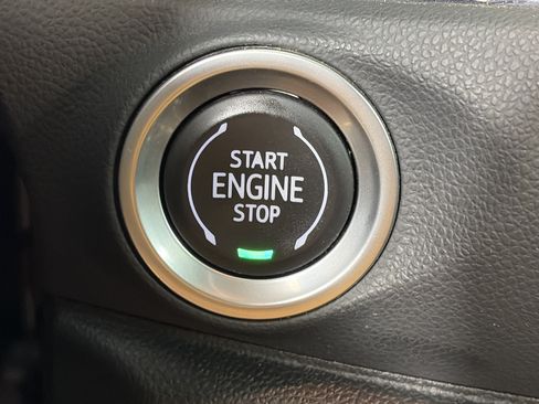 Used 2021 Buick Encore GX Essence w/ Sport Touring Package AWD/4WD image 27