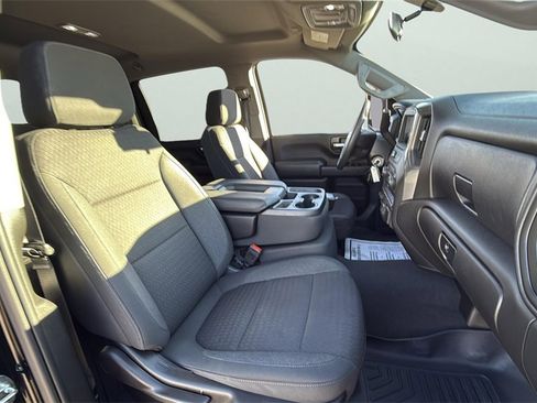 Used 2023 Chevrolet Silverado 2500 Custom w/ Custom Convenience Package image 27