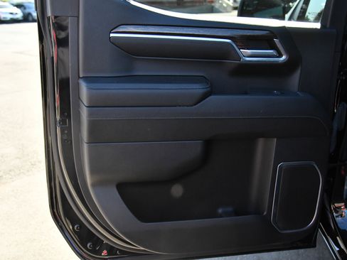 Used 2023 GMC Sierra 1500 Elevation image 35