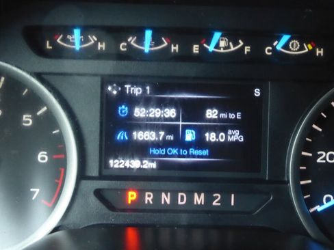 Used 2017 Ford F150 XLT w/ Equipment Group 302A Luxury image 11