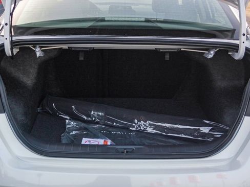 New 2025 Nissan Altima 2.5 SR image 12