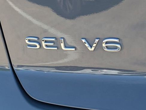 Used 2022 Volkswagen Atlas Cross Sport SEL Premium R-Line image 6