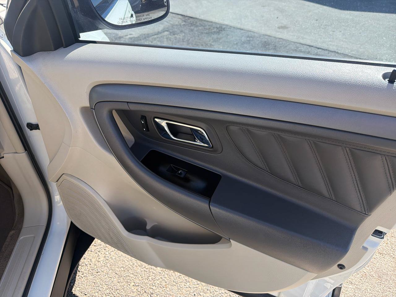 Used 2012 Ford Taurus SEL FWD image 18