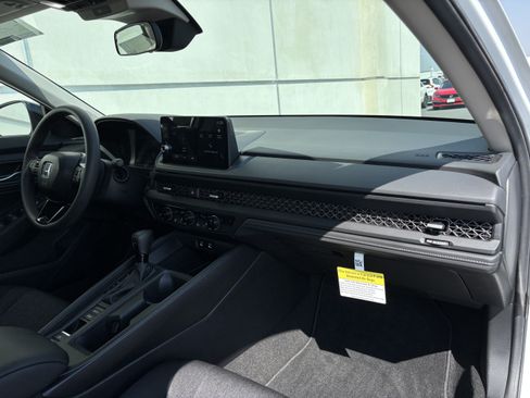 Certified 2026 Honda Accord SE image 35