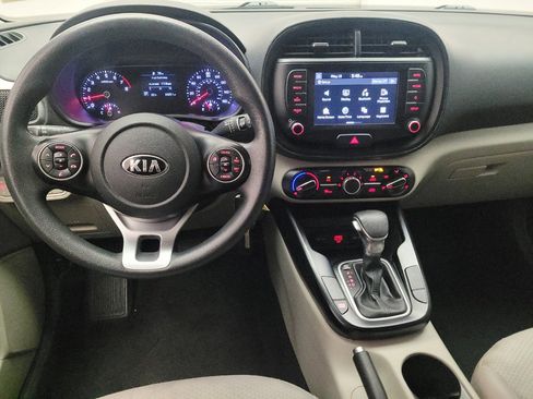 Used 2020 Kia Soul LX FWD image 22