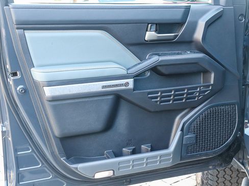 Used 2024 Toyota Tacoma Trailhunter image 24