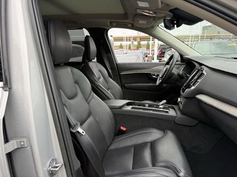 Used 2023 Volvo XC90 B6 Ultimate AWD/4WD image 30