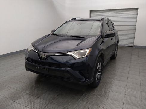 Used 2018 Toyota RAV4 LE image 15