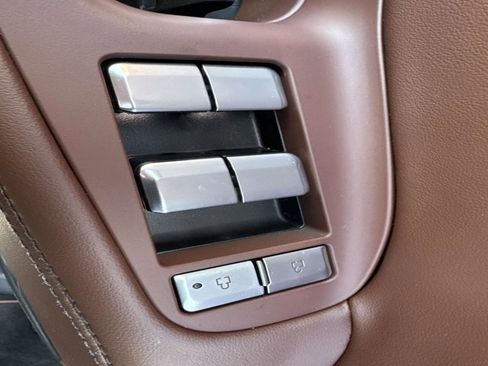 New 2026 Lincoln Navigator L Reserve AWD/4WD image 10