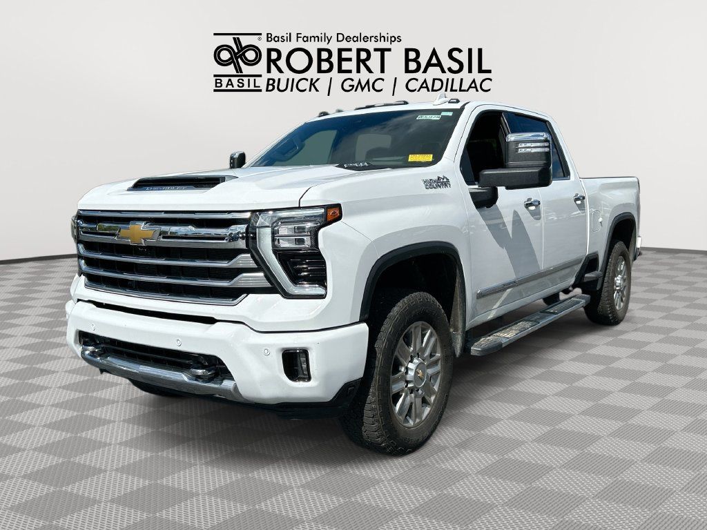 Used 2026 Chevrolet Silverado 2500 High Country w/ High Country Premium Package AWD/4WD image 1
