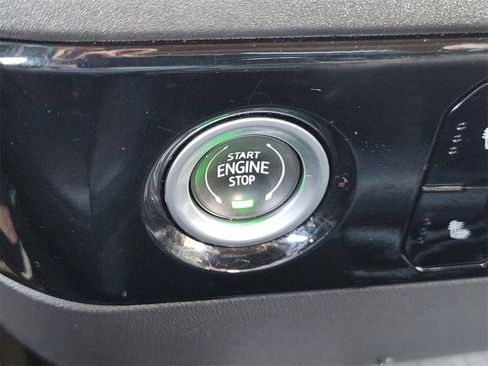 Used 2022 GMC Sierra 1500 SLT image 18