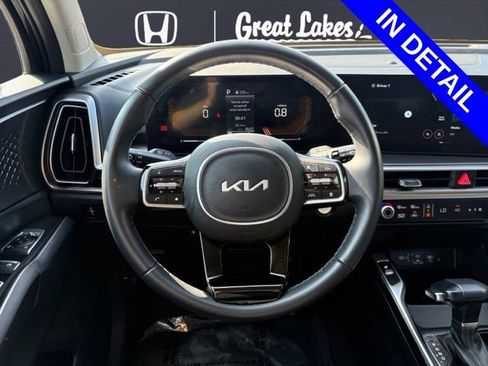 Used 2025 Kia Sorento S FWD image 12