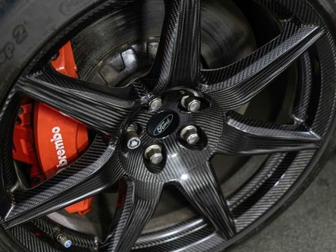 Used 2022 Ford Mustang Shelby GT500 w/ Carbon Fibre Track Pack image 11