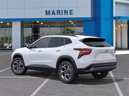 New 2026 Chevrolet Trax LT w/ Driver Confidence Package image 3