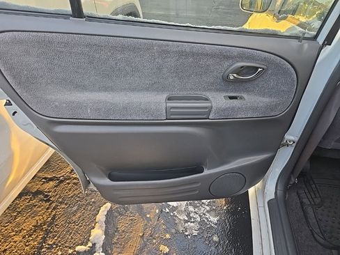 Used 2002 Suzuki XL7 Touring image 8