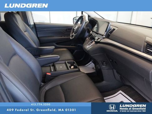 Used 2025 Honda Odyssey EX-L image 32