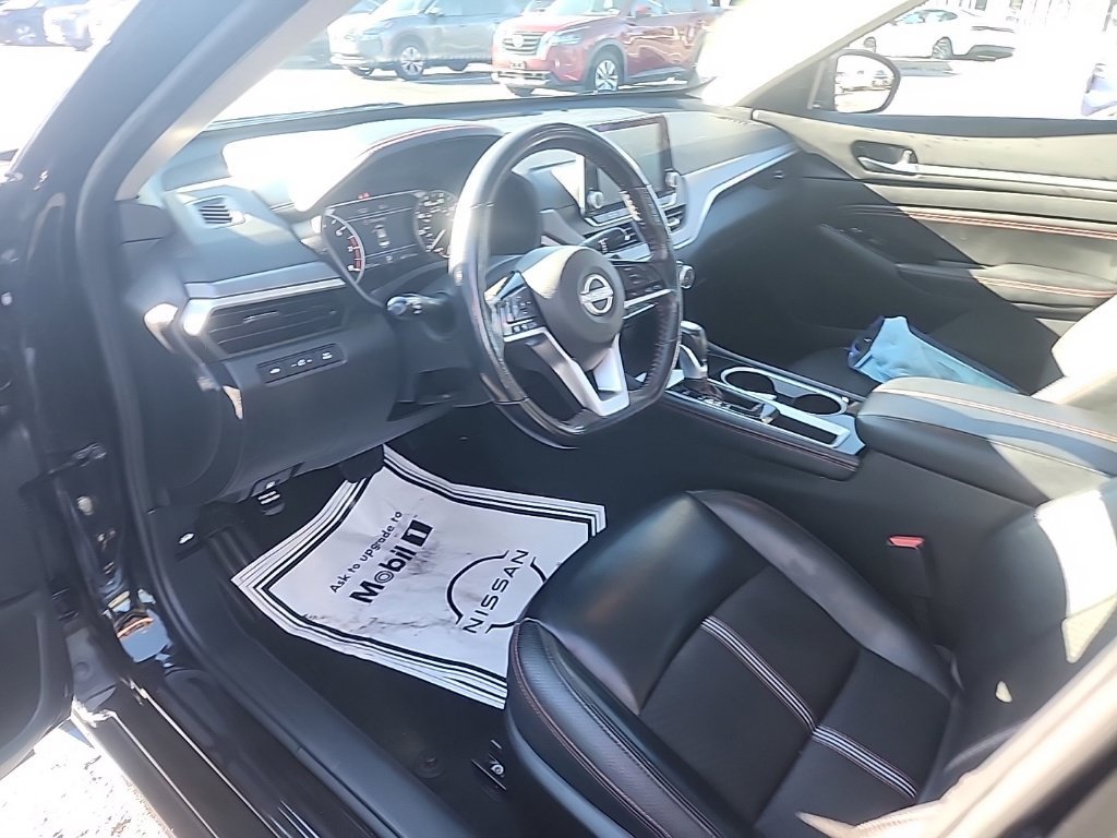 Certified 2023 Nissan Altima 2.5 SR FWD image 13
