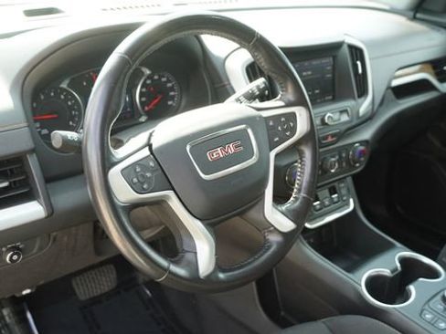 Used 2020 GMC Terrain SLE w/ Driver Convenience Package FWD image 17