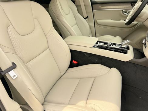 New 2026 Volvo XC90 B6 Ultra w/ Protection Package Premier image 28