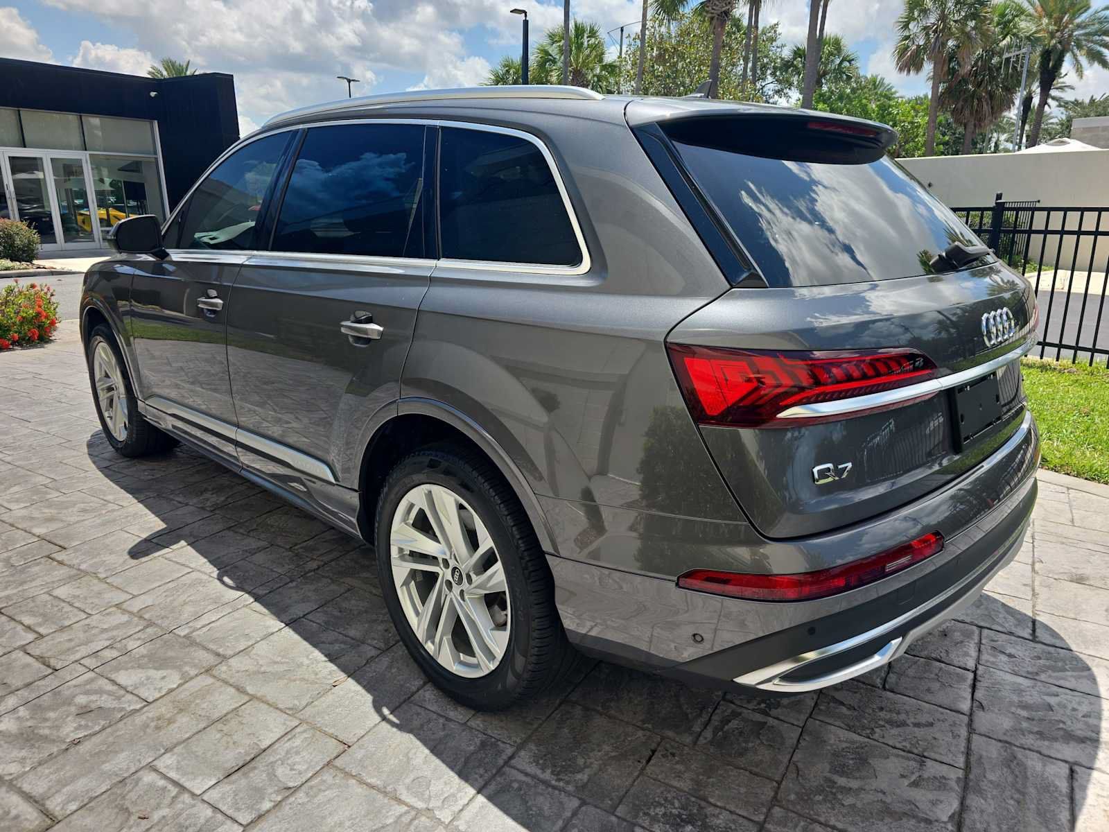 Used 2022 Audi Q7 3.0T Premium Plus AWD/4WD image 7