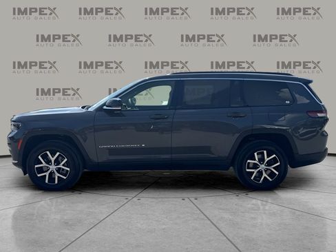 Used 2025 Jeep Grand Cherokee L Limited w/ Luxury Tech Group II AWD/4WD image 2