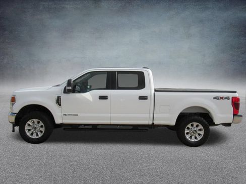 Used 2022 Ford F250 XLT AWD/4WD image 3