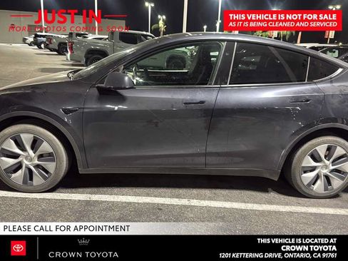 Used 2024 Tesla Model Y Long Range AWD/4WD image 6